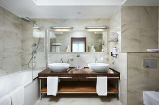 Отель Victoria & SPA Минск Люкс с доступом в аквазону-2